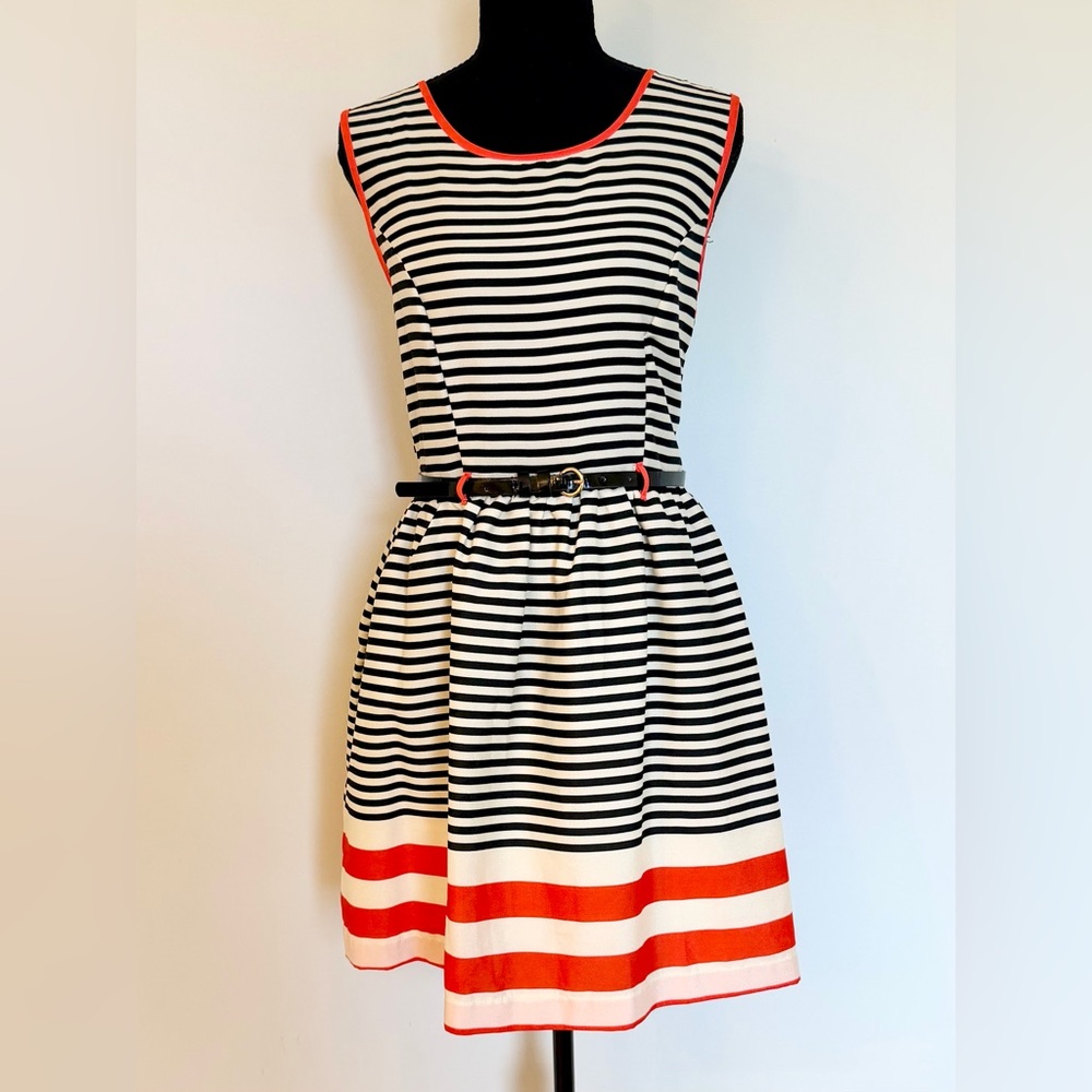 Monteau Black & White Striped Dress w/ Coral Trim Belted | Size Medium